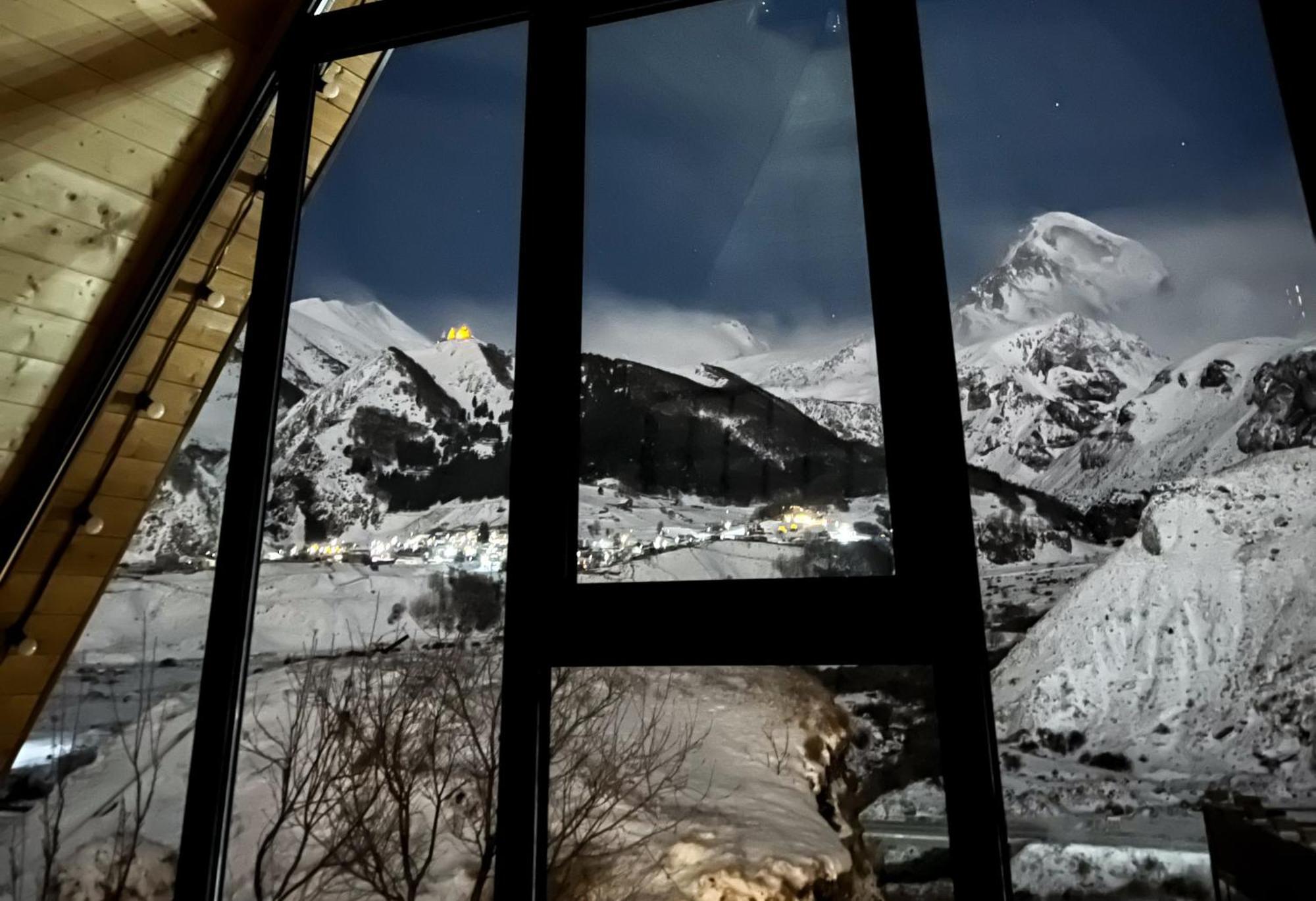 Kazbegi Hills Cottages Bagian luar foto