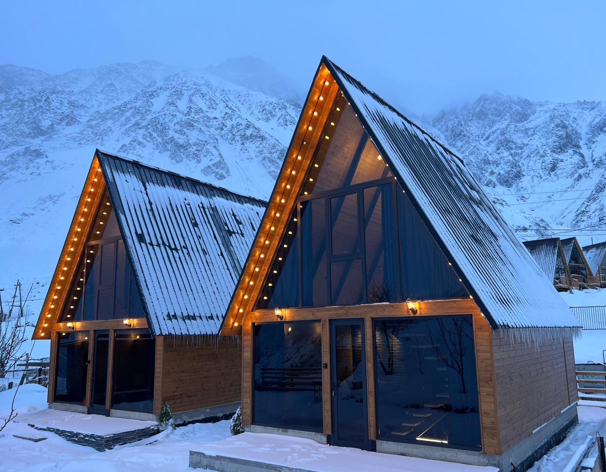 Kazbegi Hills Cottages Bagian luar foto
