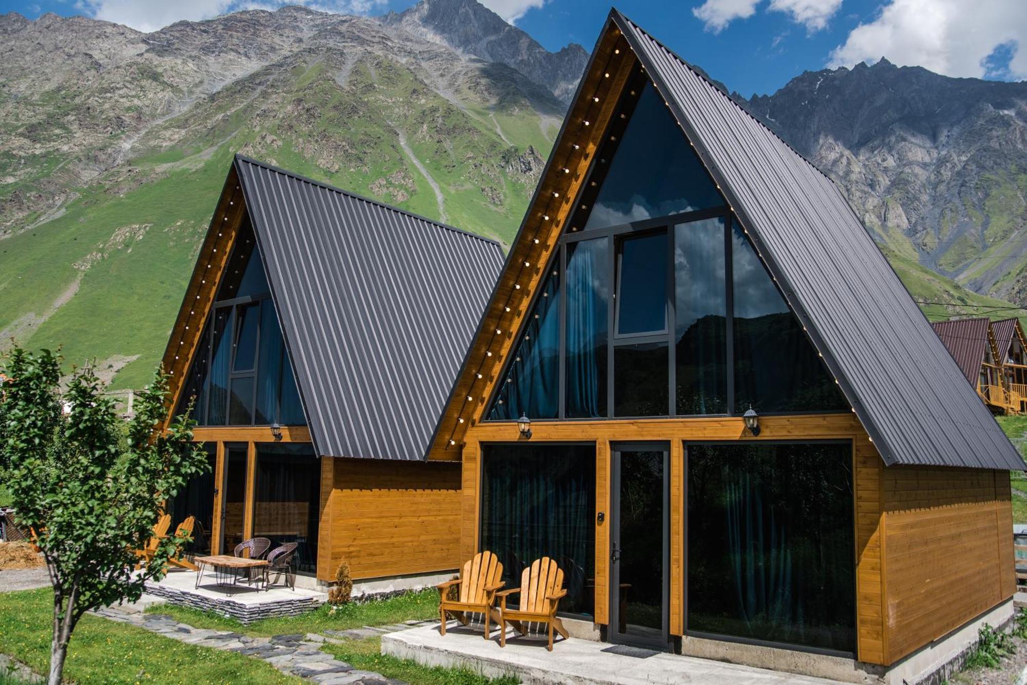 Kazbegi Hills Cottages Bagian luar foto