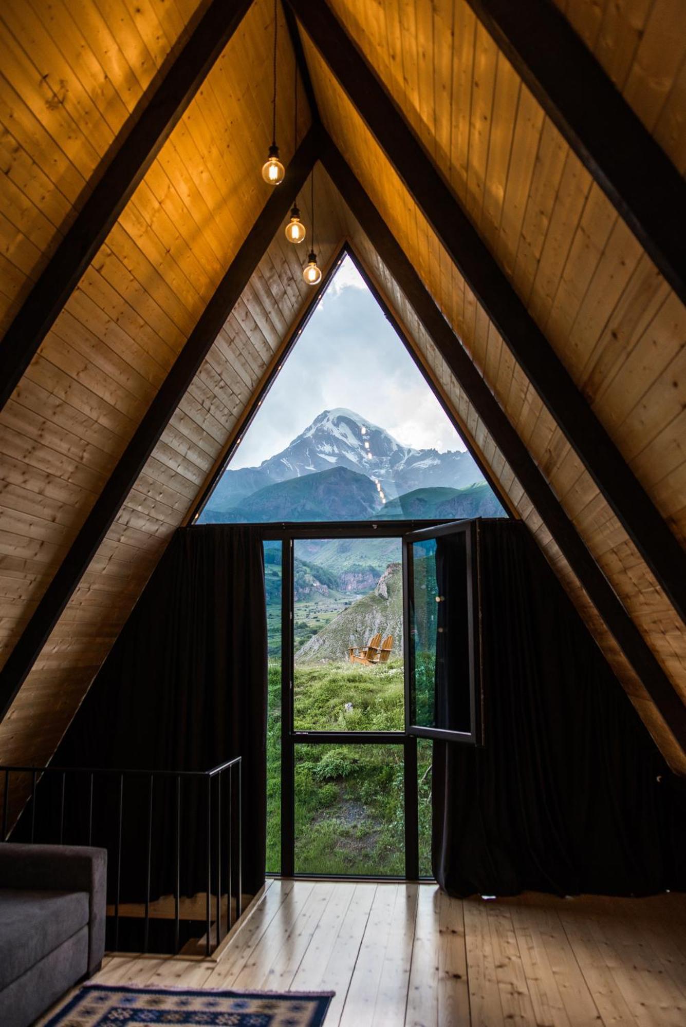 Kazbegi Hills Cottages Bagian luar foto