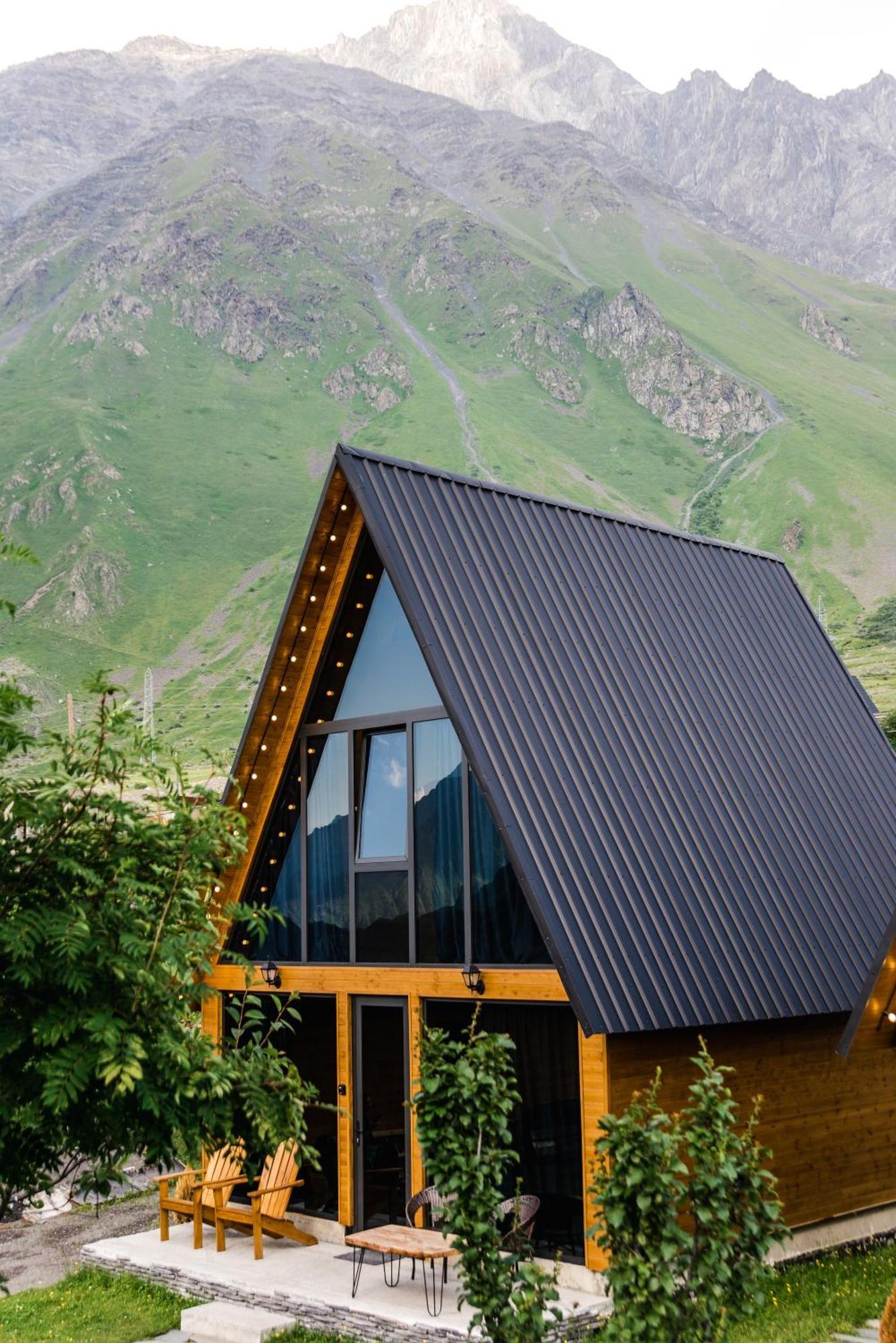 Kazbegi Hills Cottages Bagian luar foto